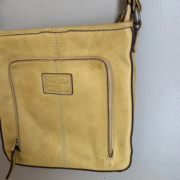 FOSSIL WOMEN'S Yellow LEATHER CROSS BODY SHOULDER BAG Purse - Picture 3 of 10